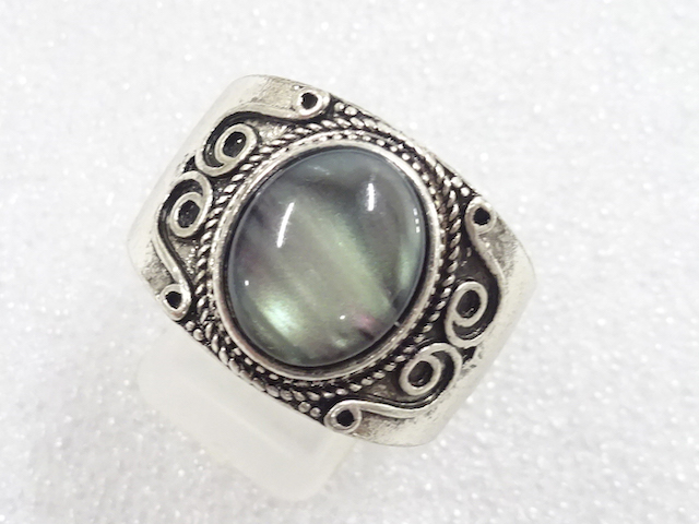 Colored stone ring (size 26)